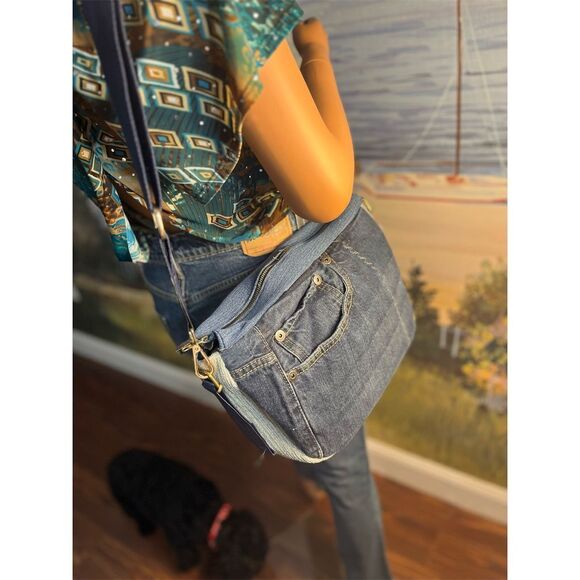 Lidia’s Bags Nautical Coastal Tapestry Crossbody Bag Multicolor Medium (C808-22) - Picture 4 of 4